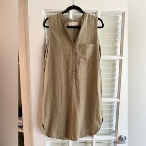 Side Stitch - Sleeveless Green Button-Down Dress